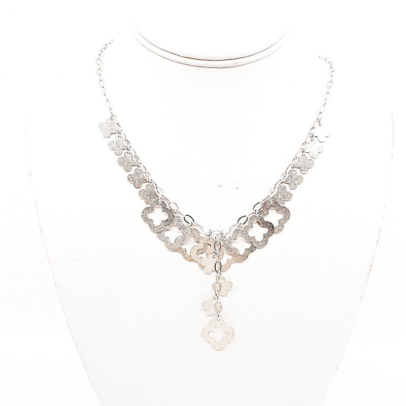 Silver Chic Clover Necklace