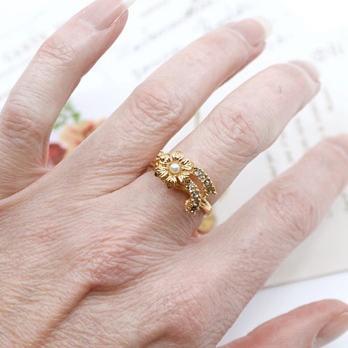 Gold Plated Daisy and Swarovski Crystal Ring by Eric et Lydie - Size 6