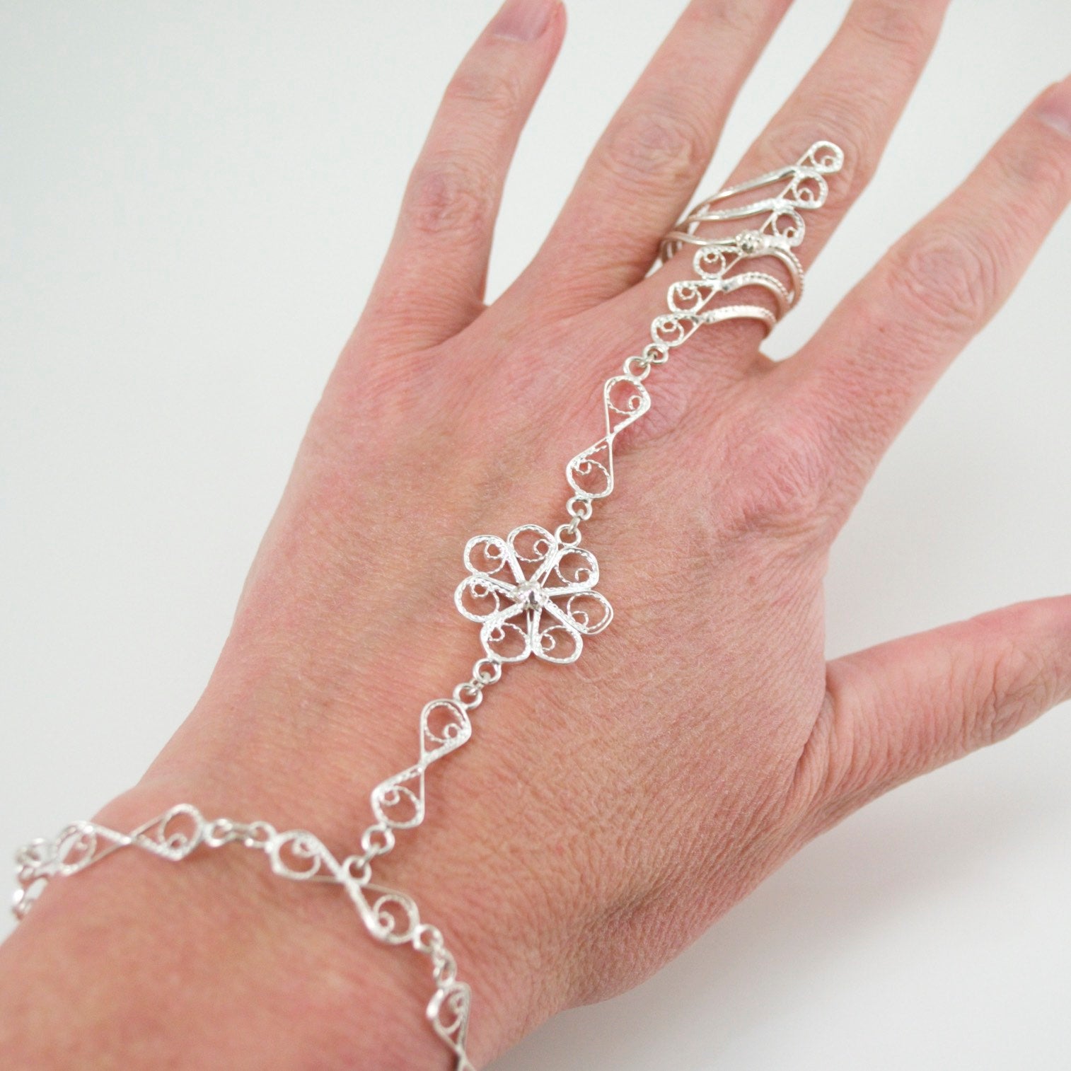 Henna Filigree Silver Chain Bracelet - Ring Size 8 – JJ Caprices